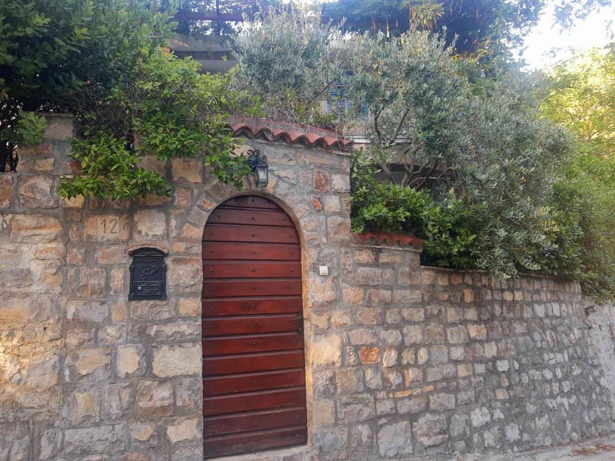 Sea-Side Old Stone Villa With A Private Garden بودفا المظهر الخارجي الصورة