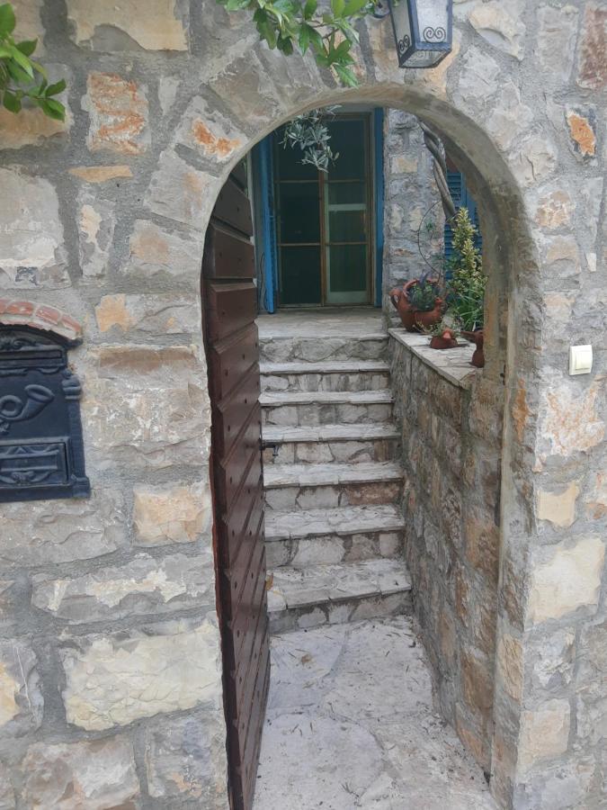 Sea-Side Old Stone Villa With A Private Garden بودفا المظهر الخارجي الصورة